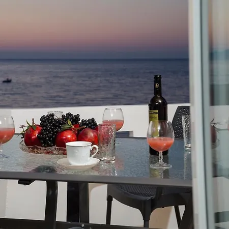Mavros Molos Seaside Διαμέρισμα