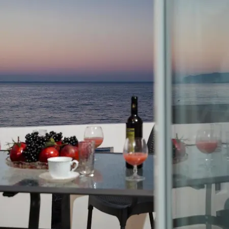 Διαμέρισμα Mavros Molos Seaside *